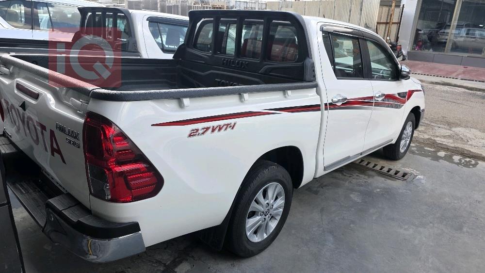 تويوتا هايلوكس